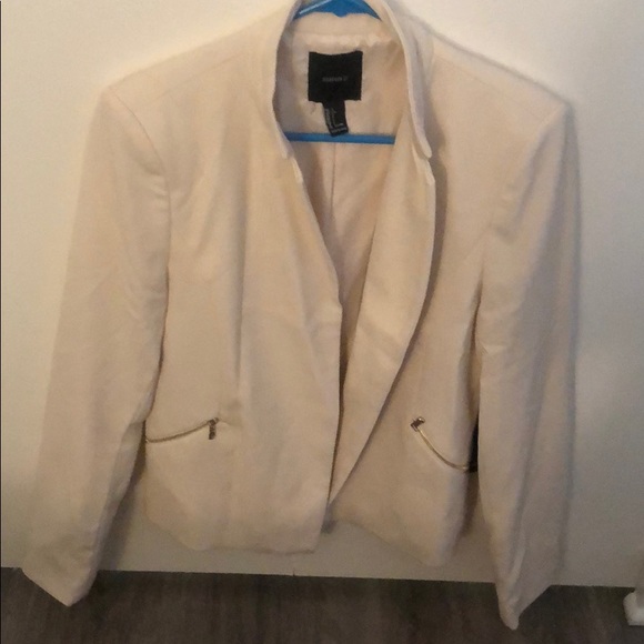Cream colored blazer from forever 21 never worn - Picture 1 of 6